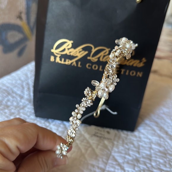 Bridal tiara - Picture 3 of 6